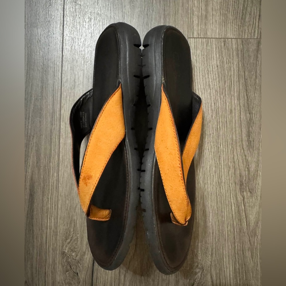 Nike Black and Orange Flip-Flops - Picture 2 of 7